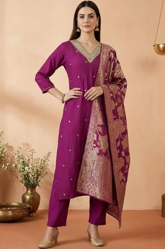 Women Ethnic Motifs Embroidered Regular Kurta with Trousers & With Dupatta