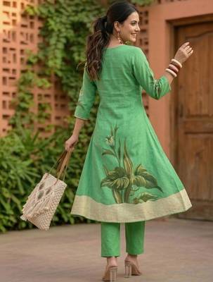 Women Animal Printed Regular Pure Cotton Kurta with Trousers 7
