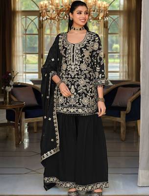 Women Floral Embroidered Regular Beads and Stones Kurta with Sharara & With Dupatta 1