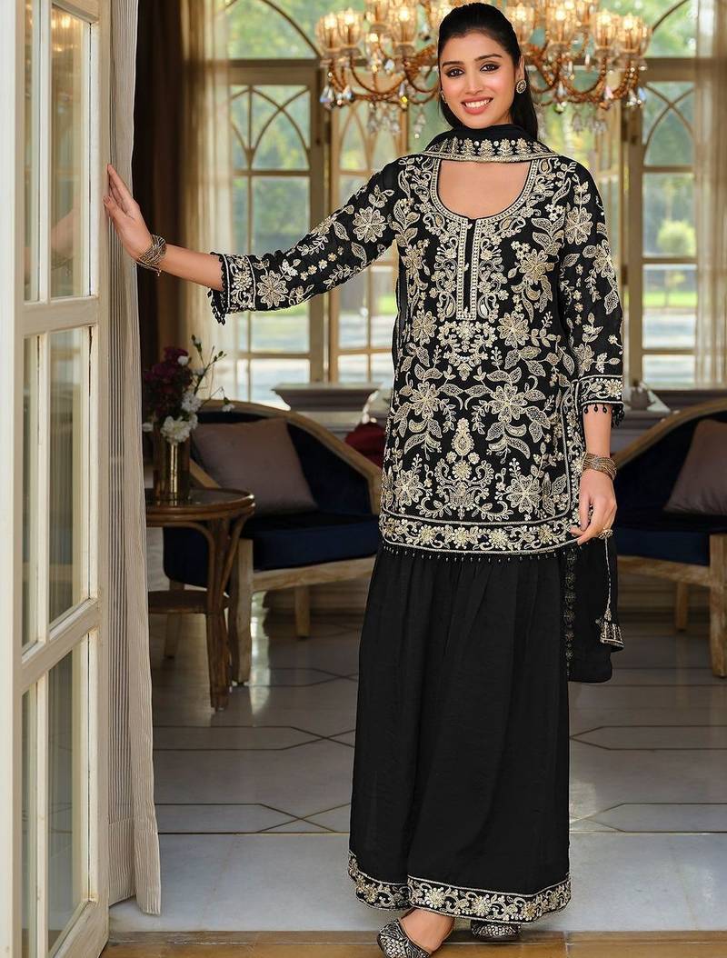 Women Floral Embroidered Regular Beads and Stones Kurta with Sharara & With Dupatta