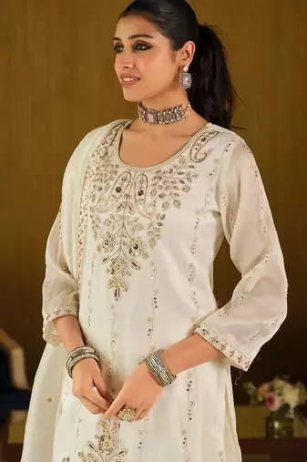 Women Paisley Embroidered Regular Beads and Stones Kurta with Palazzos & With Dupatta