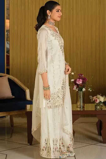 Women Paisley Embroidered Regular Beads and Stones Kurta with Palazzos & With Dupatta