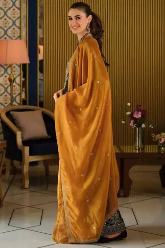 Women Paisley Embroidered Regular Beads and Stones Kurta with Palazzos & With Dupatta