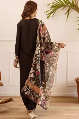 Women Ethnic Motifs Embroidered Regular Thread Work Kurta with Trousers & With Dupatta