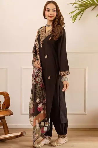 Women Ethnic Motifs Embroidered Regular Thread Work Kurta with Trousers & With Dupatta