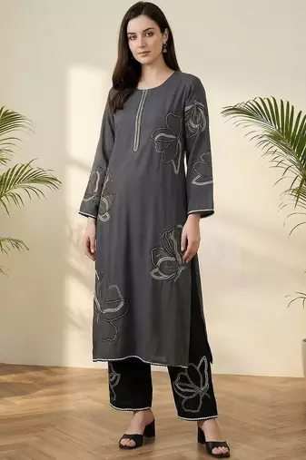 Women Floral Embroidered Regular Sequinned Kurta with Palazzos