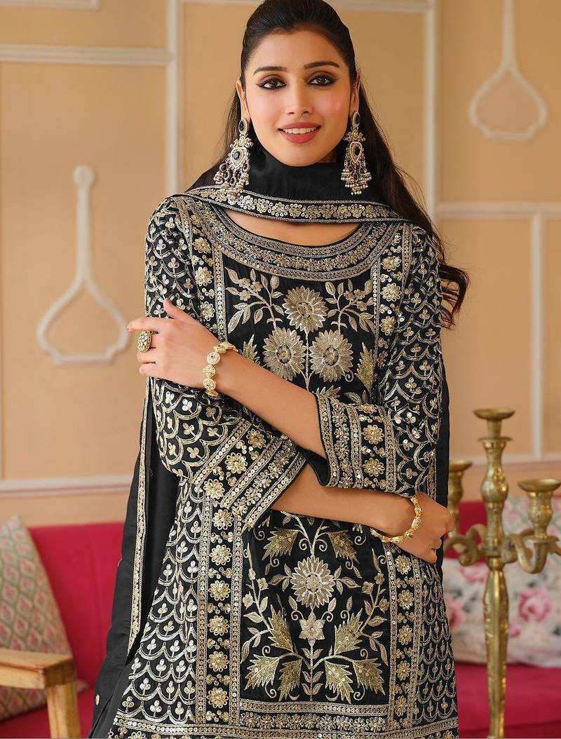 Women Floral Embroidered Panelled Sequinned Kurta with Trousers & With Dupatta