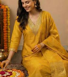 Women Ethnic Motifs Embroidered Regular Sequinned Kurta with Trousers & With Dupatta