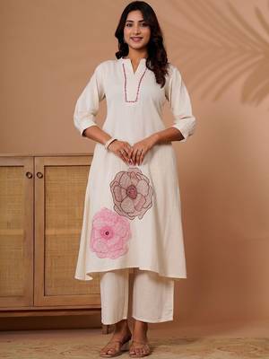 Women Floral Embroidered Regular Sequinned Kurta with Palazzos 1