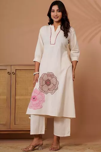 Women Floral Embroidered Regular Sequinned Kurta with Palazzos