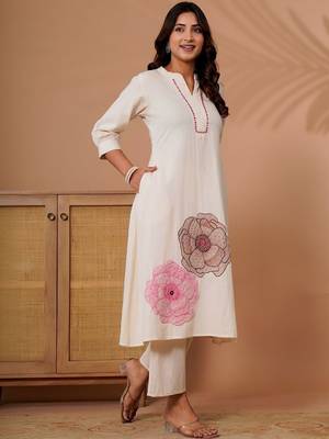 Women Floral Embroidered Regular Sequinned Kurta with Palazzos 6