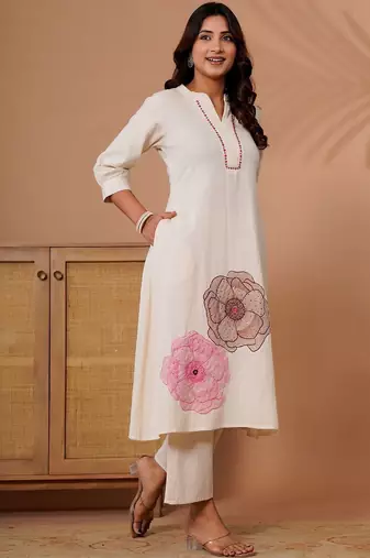 Women Floral Embroidered Regular Sequinned Kurta with Palazzos