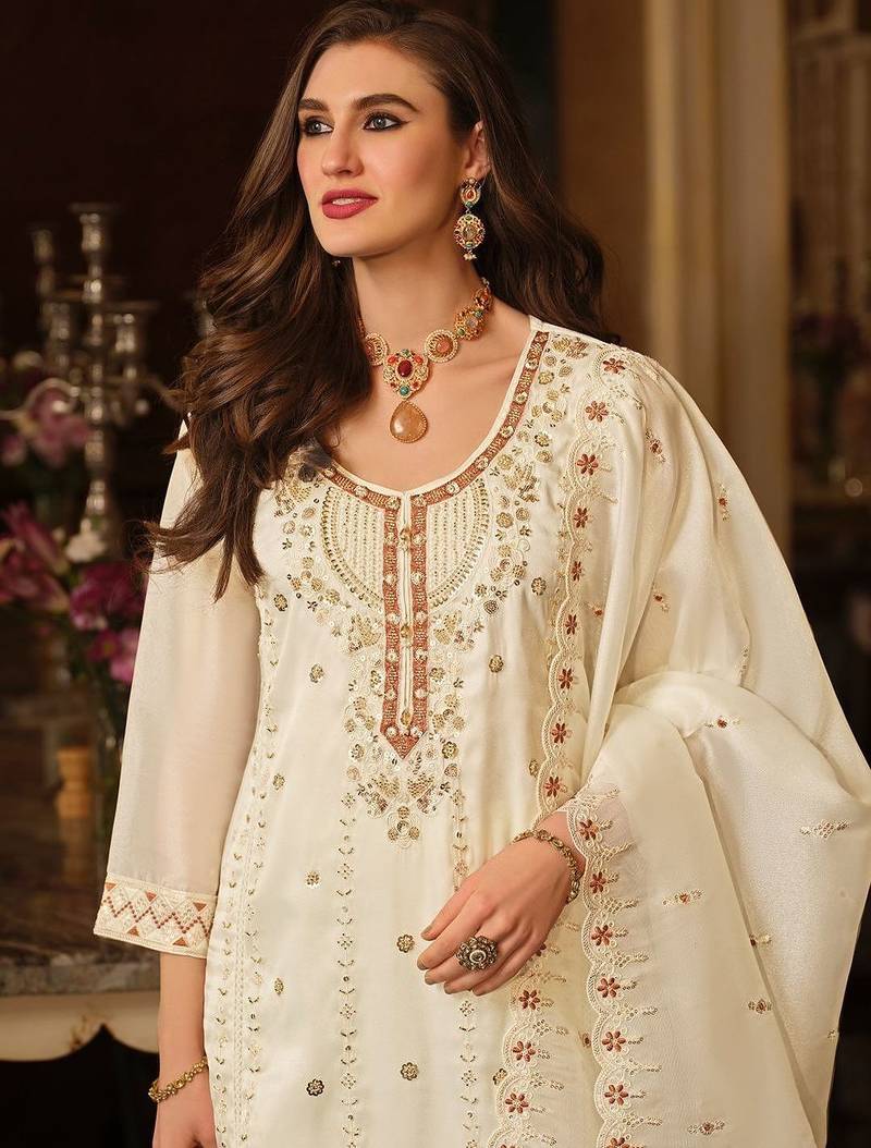 Women Floral Embroidered Panelled Beads and Stones Kurta with Trousers & With Dupatta