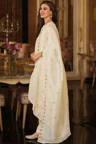 Women Floral Embroidered Panelled Beads and Stones Kurta with Trousers & With Dupatta