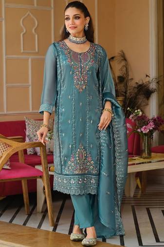 Women Floral Embroidered Panelled Beads and Stones Kurta with Trousers & With Dupatta