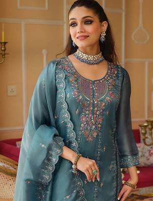 Women Floral Embroidered Panelled Beads and Stones Kurta with Trousers & With Dupatta 2