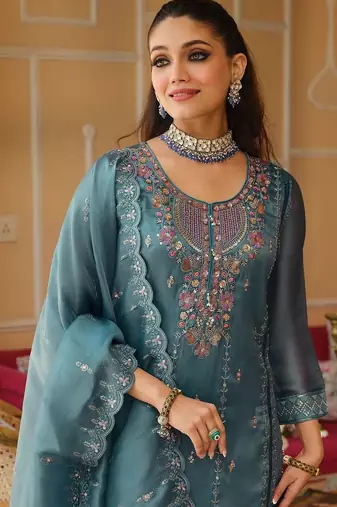 Women Floral Embroidered Panelled Beads and Stones Kurta with Trousers & With Dupatta