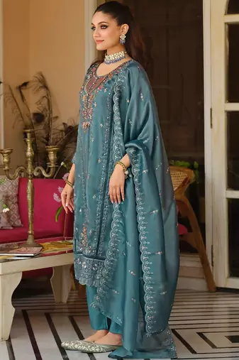 Women Floral Embroidered Panelled Beads and Stones Kurta with Trousers & With Dupatta