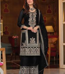 Women Paisley Embroidered Regular Sequinned Kurta with Trousers & With Dupatta