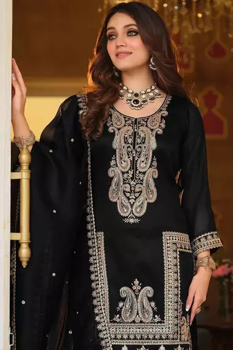 Women Paisley Embroidered Regular Sequinned Kurta with Trousers & With Dupatta