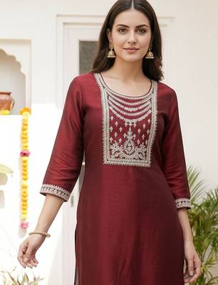Women Ethnic Motifs Embroidered Regular Liva Kurta with Trousers 2