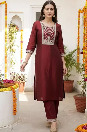 Women Ethnic Motifs Embroidered Regular Liva Kurta with Trousers