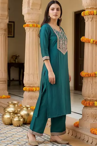Women Ethnic Motifs Embroidered Regular Liva Kurta with Trousers