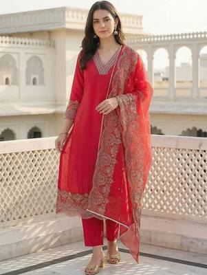 Women Embroidered Regular Thread Work Kurta with Trousers & With Dupatta 6