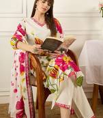 Women Floral Printed Regular Pure Cotton Kurta with Trousers & With Dupatta
