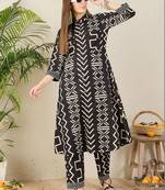 Women Printed Regular Pure Cotton Kurta with Trousers