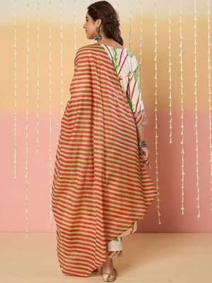 Women Floral Printed Empire Pure Cotton Kurta with Trousers & With Dupatta 3
