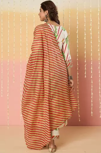 Women Floral Printed Empire Pure Cotton Kurta with Trousers & With Dupatta