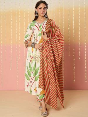Women Floral Printed Empire Pure Cotton Kurta with Trousers & With Dupatta 5