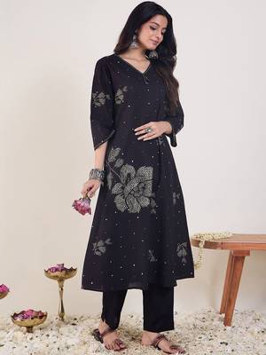 Women Ethnic Motifs Printed Regular Thread Work Pure Cotton Kurta with Trousers 1
