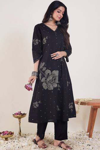 Women Ethnic Motifs Printed Regular Thread Work  Cotton Kurta with Trousers