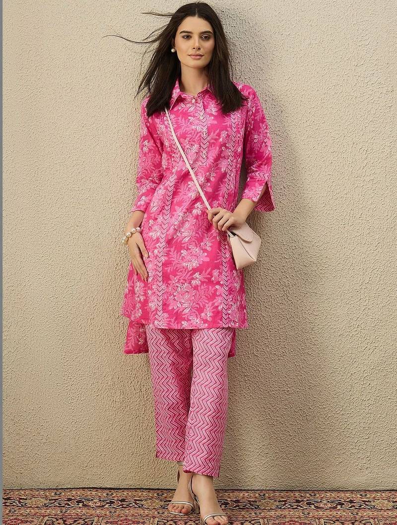 Women Floral Printed Regular Thread Work Pure Cotton Kurta with Trousers