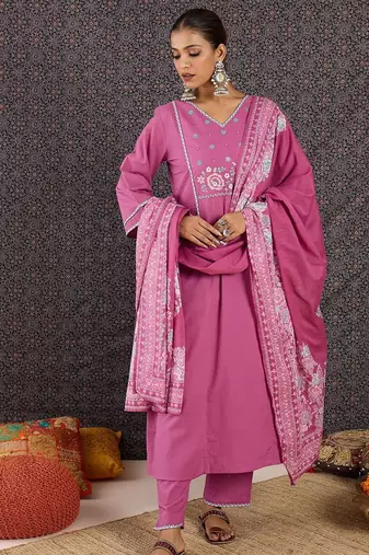 Women Floral Embroidered Regular Thread Work Pure Cotton Kurta with Trousers & With Dupatta