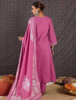 Women Floral Embroidered Regular Thread Work Pure Cotton Kurta with Trousers & With Dupatta 3
