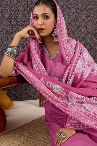 Women Floral Embroidered Regular Thread Work Pure Cotton Kurta with Trousers & With Dupatta