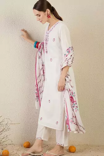 Women Floral Embroidered Regular Thread Work Pure Cotton Kurta with Trousers & With Dupatta