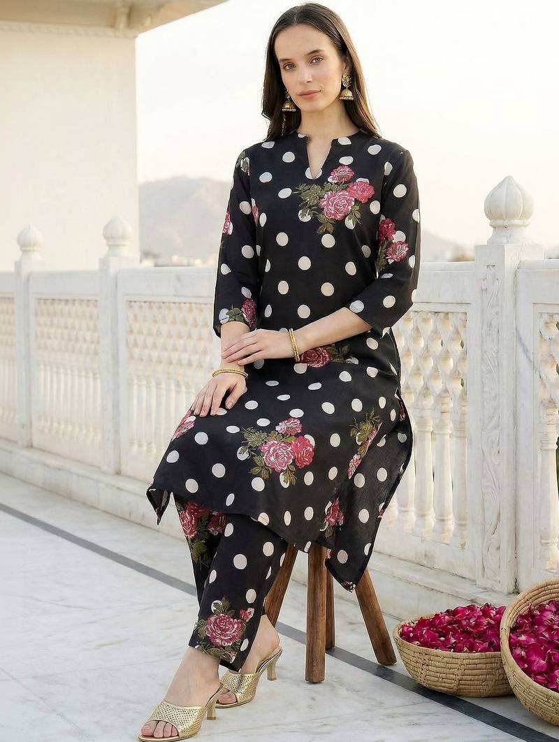 Women Floral Printed Regular Pure Cotton Kurta with Trousers