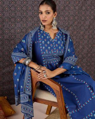 Women Ethnic Motifs Printed Regular Sequinned Pure Cotton Kurta with Trousers & With Dupatta 5