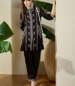 Women Ethnic Motifs Embroidered Regular Thread Work Kurta with Trousers
