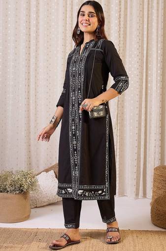 Women Ethnic Motifs Printed Regular Mirror Work  Cotton Kurta with Trousers