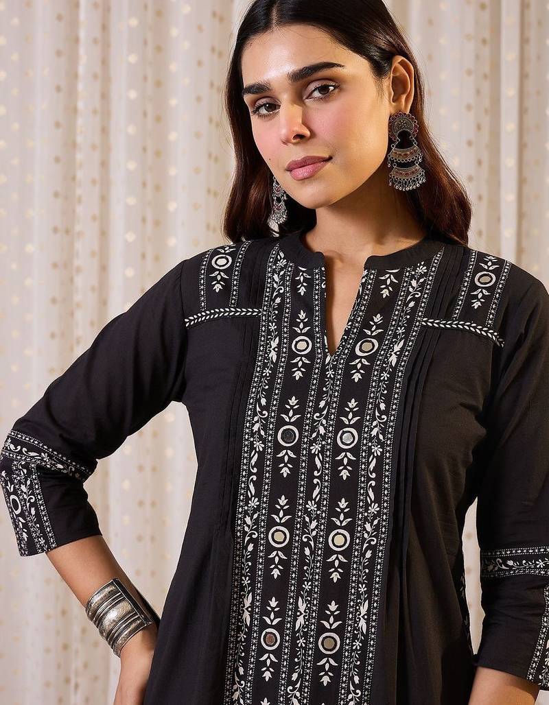 Women Ethnic Motifs Printed Regular Mirror Work Pure Cotton Kurta with Trousers