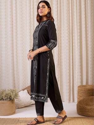Women Ethnic Motifs Printed Regular Mirror Work Pure Cotton Kurta with Trousers 3