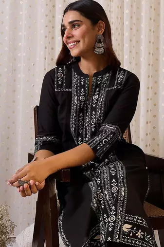 Women Ethnic Motifs Printed Regular Mirror Work Pure Cotton Kurta with Trousers