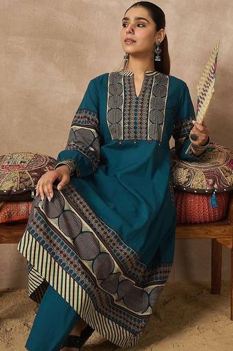 Women Printed Regular Mirror Work Pure Cotton Kurta with Trousers