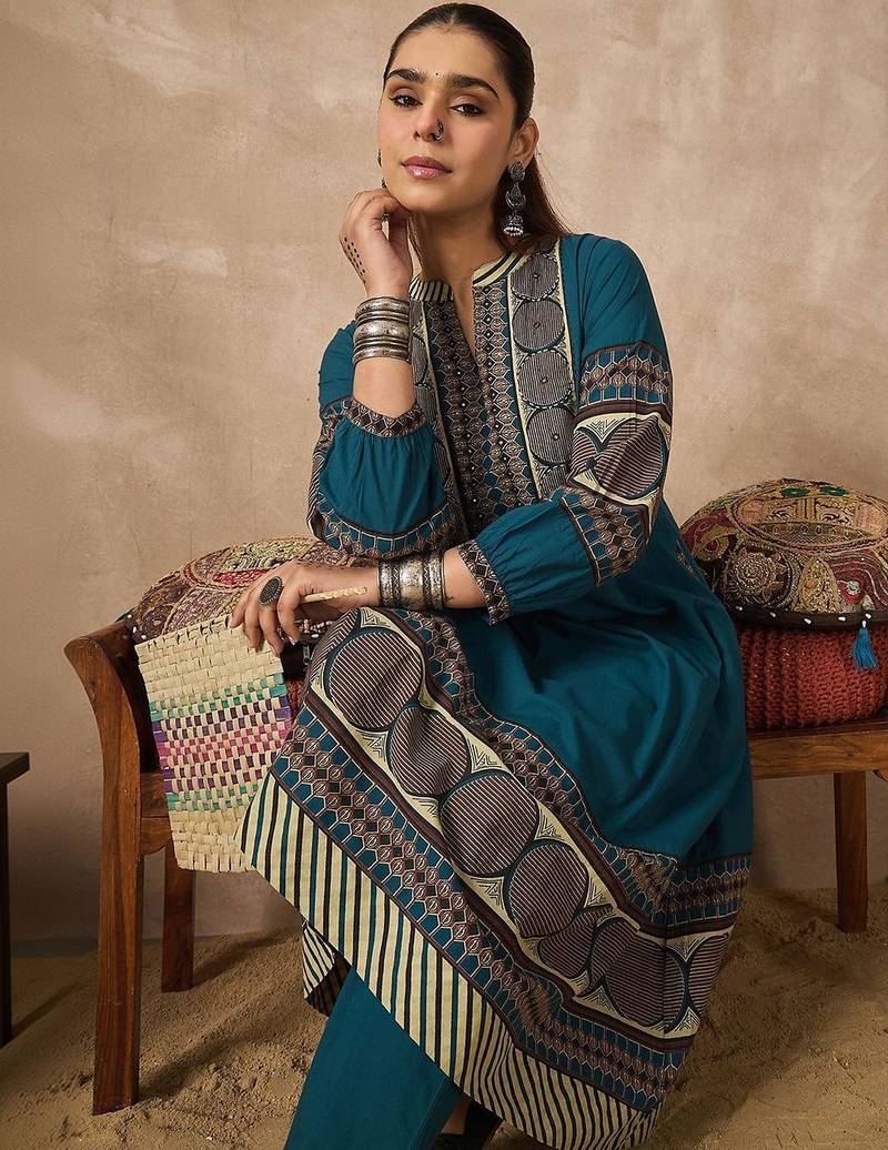 Women Printed Regular Mirror Work Pure Cotton Kurta with Trousers