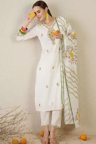 Women Floral Embroidered Regular Thread Work Pure Cotton Kurta with Trousers & With Dupatta